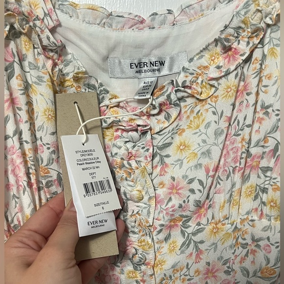 NWT Ever New sundress, white w/ floral print, ruffle and button details, sz 6 - Picture 5 of 7